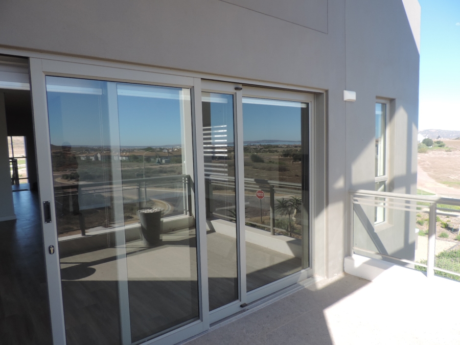 To Let 2 Bedroom Property for Rent in Langebaan Country Estate Western Cape